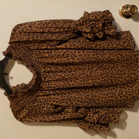 Leopard and Ruffles - Picture 1 of 3